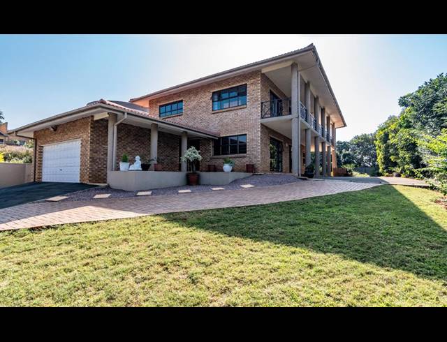 5 BEDROOM HOUSE FOR SALE IN BALLITO CENTRAL